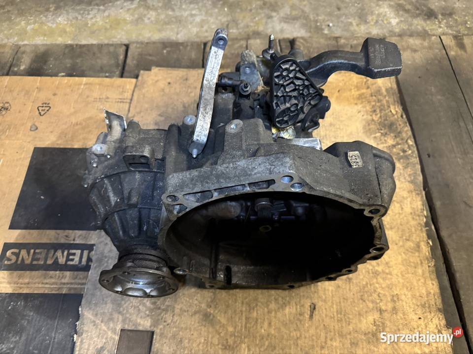 Skrzynia w Caddy 19 tdi JCY osobowe Części samochodowe