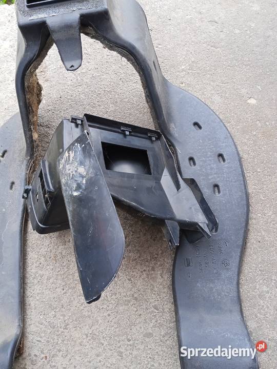 Nawiew na nogi pasażerów Golf Jetta MK2 Frysztak