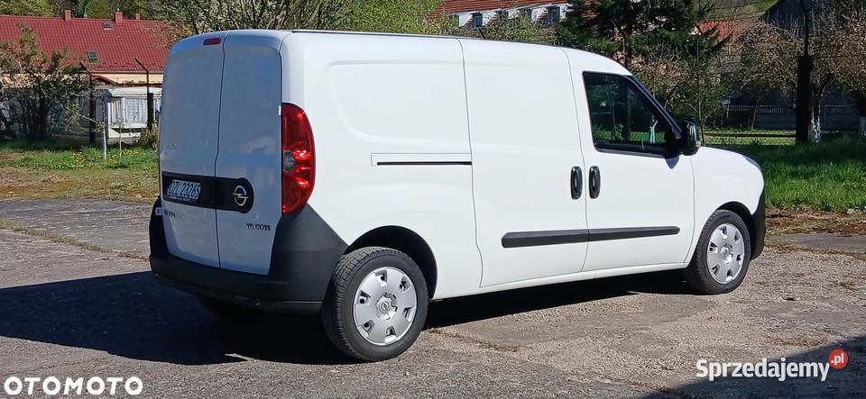 OPEL COMBO L2H1 Długi 2017 r 16 D czujnik parkowania