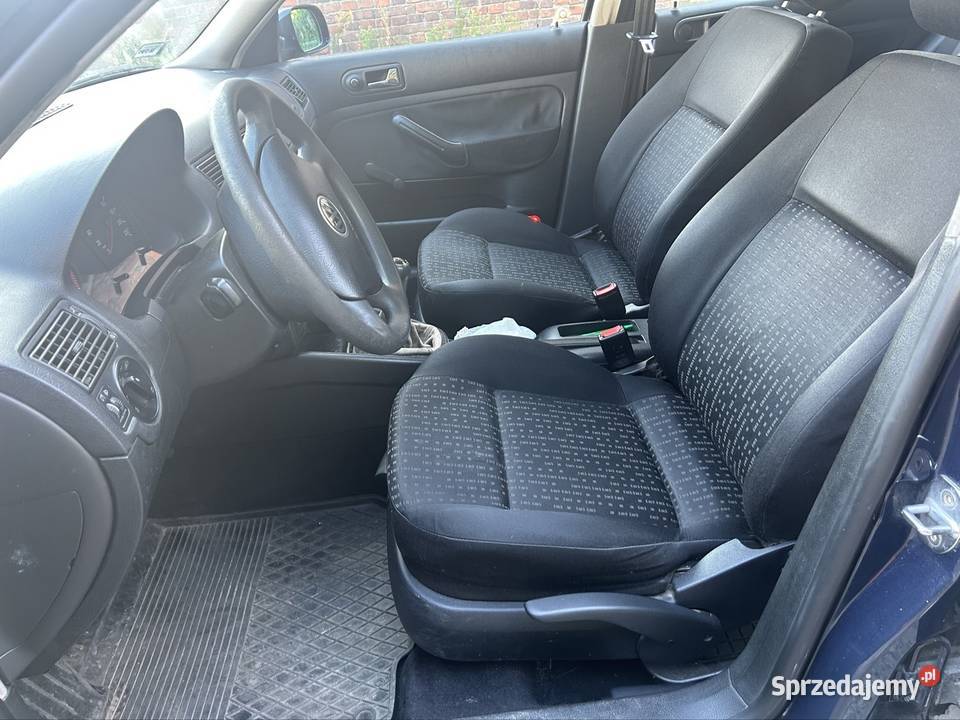 Vw golf 14 benzyna 4 drzwi