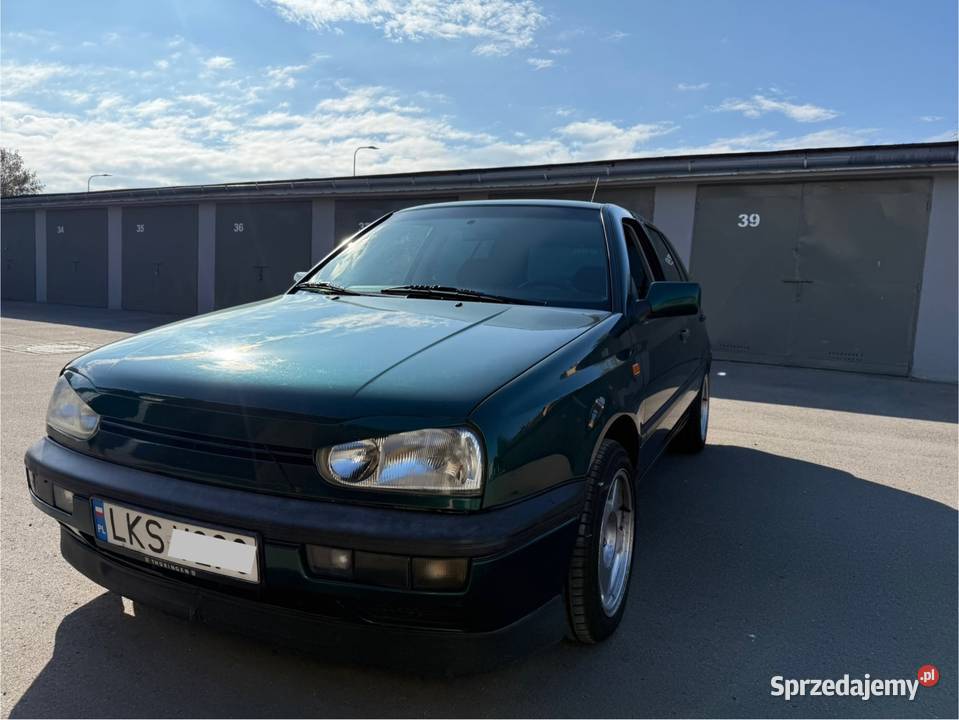 WV Golf III garażowany