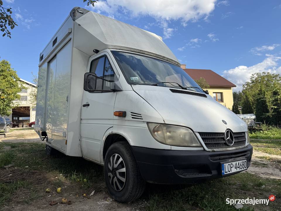 Okazja Mercedes 21 do przewozu żywych zwierząt
