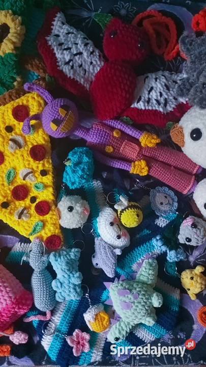 Szyfrowane breloczki pluszaki i torebki