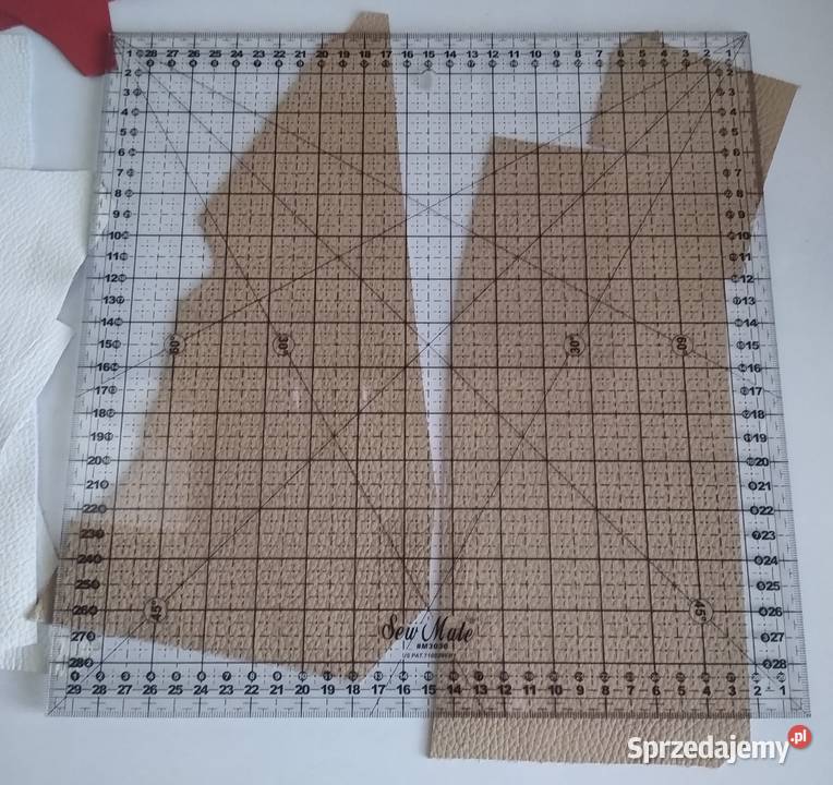 Skóra 240 g Licowa Włoska średnie i małe kawałki