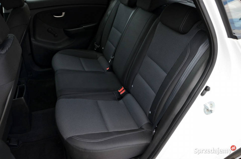 Hyundai i30 16 CRDi 110 Opłacony Serwis światła do jazdy dziennej i30 Ostrów Mazowiecka