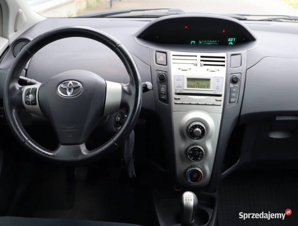 Toyota Yaris 13
