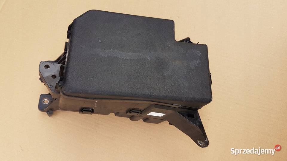 PUSZKA SKRZYNKA BEZPIECZNIKÓW R TOYOTA RAV4 0612 Skrzynki bezpieczników Międzychód