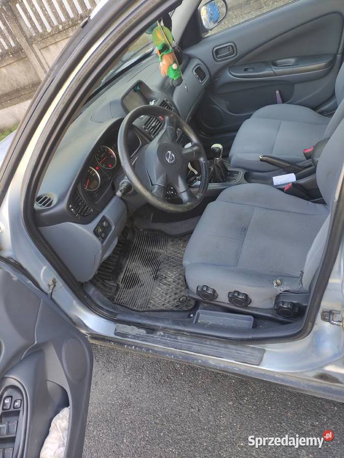 Nissan Almera 15 benzynagaz manualna Almera Nissan Pabianice