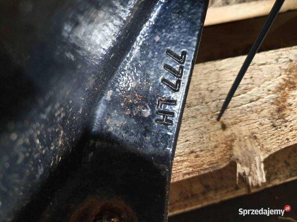 MOCOWANIE CASE MAGNUM 280 777LH osobowe