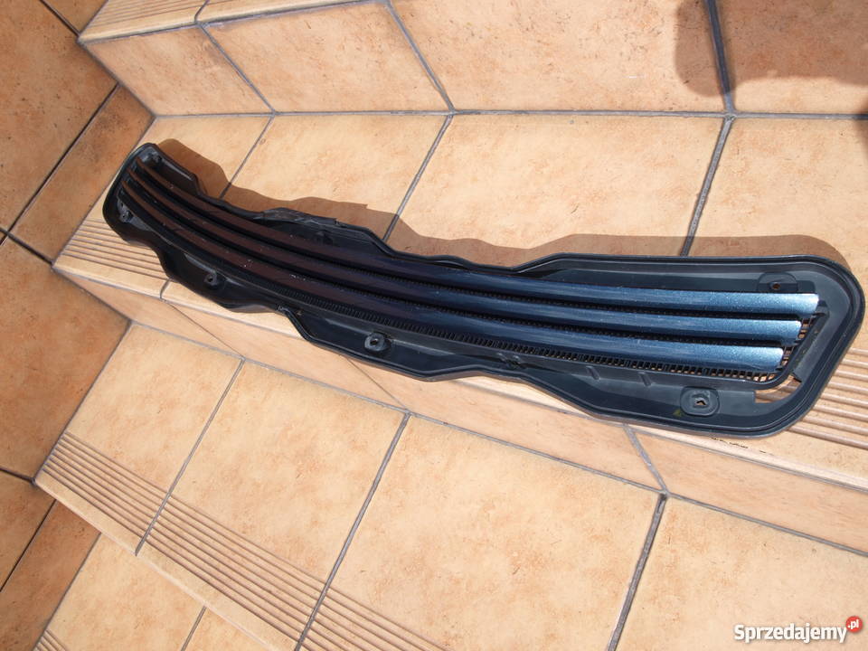 Mercedes E klasa W210 kratka wlot powietrza Karoseria Kalisz