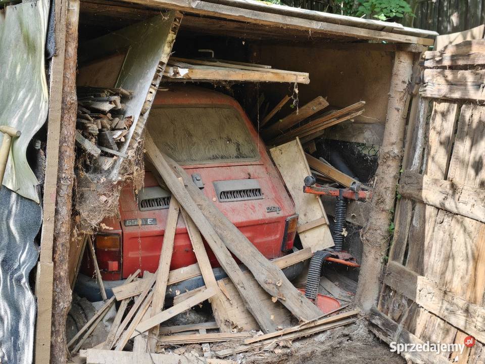 Fiat 126p Maluch na części Barn Find manualna