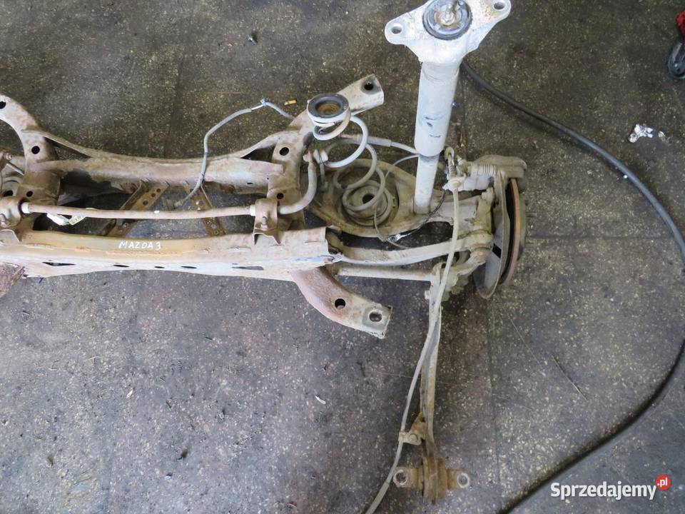 BELKA ZAWIESZENIA OŚ TYŁ MAZDA 3 BM 13