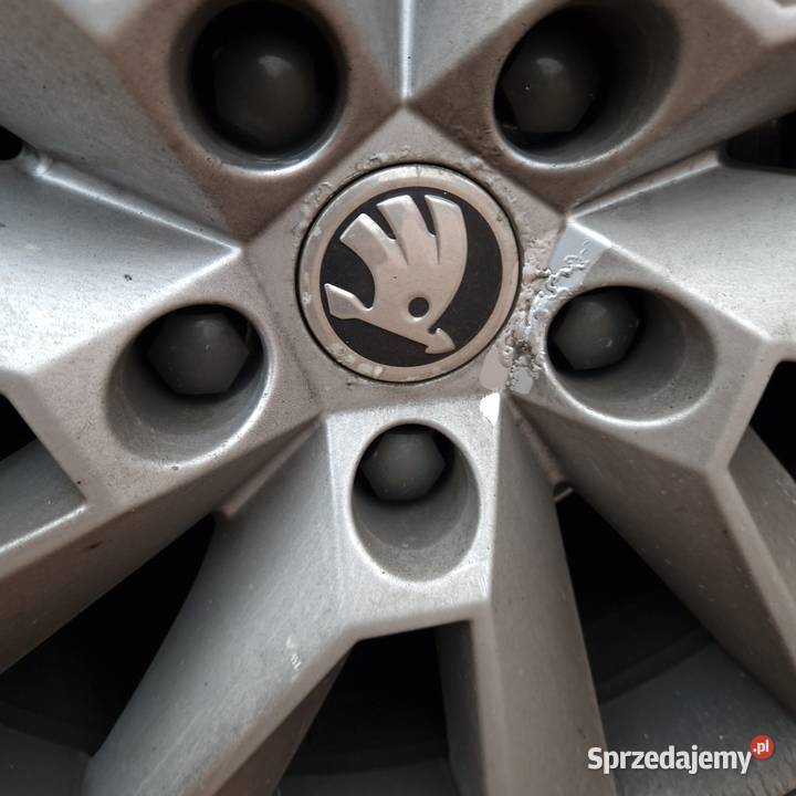 Koła 17 skoda superb 3 opony zimowe mazowieckie Marki