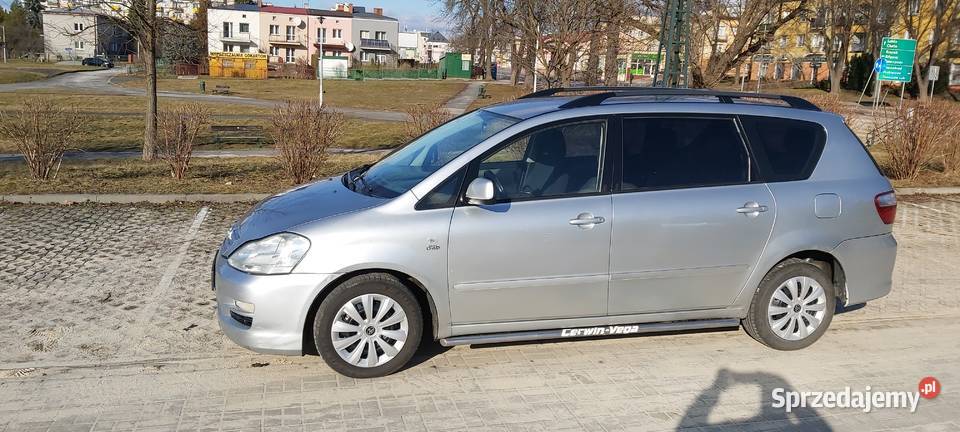 Toyota Avensis Verso D4D 20 7 osobowa kombi hak Zamość