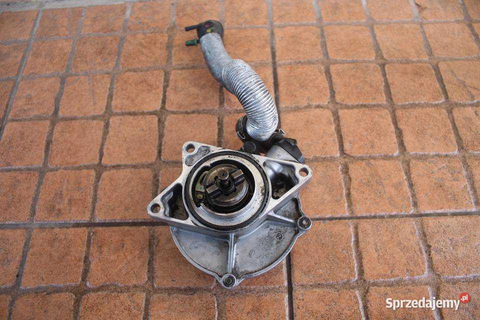 POMPA VACU VACUM AUDI A4 B6 25 TDI 057145100C osobowe Pompy podciśnieniowe
