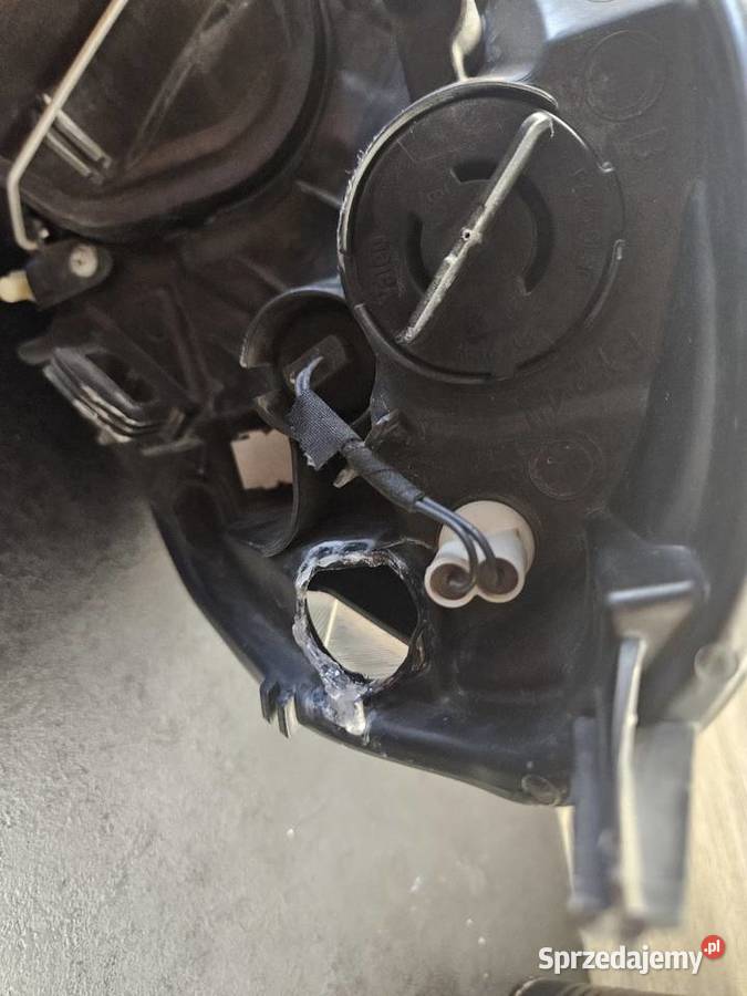 Volvo xc60 lampa reflektor przód przedni prawy Parczew