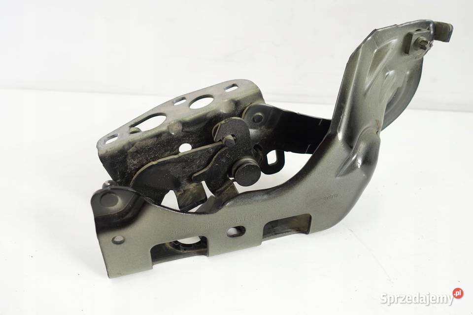 Mercedes W238 coupe ZAWIAS PRZEDNIEJ MASKI lewy Zawiasy, bolce i prowadnice Rudka sprzedam