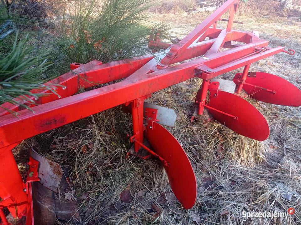 Sprzedam pług czteroskibowy w stanie nieuszkodzony Tarnogród