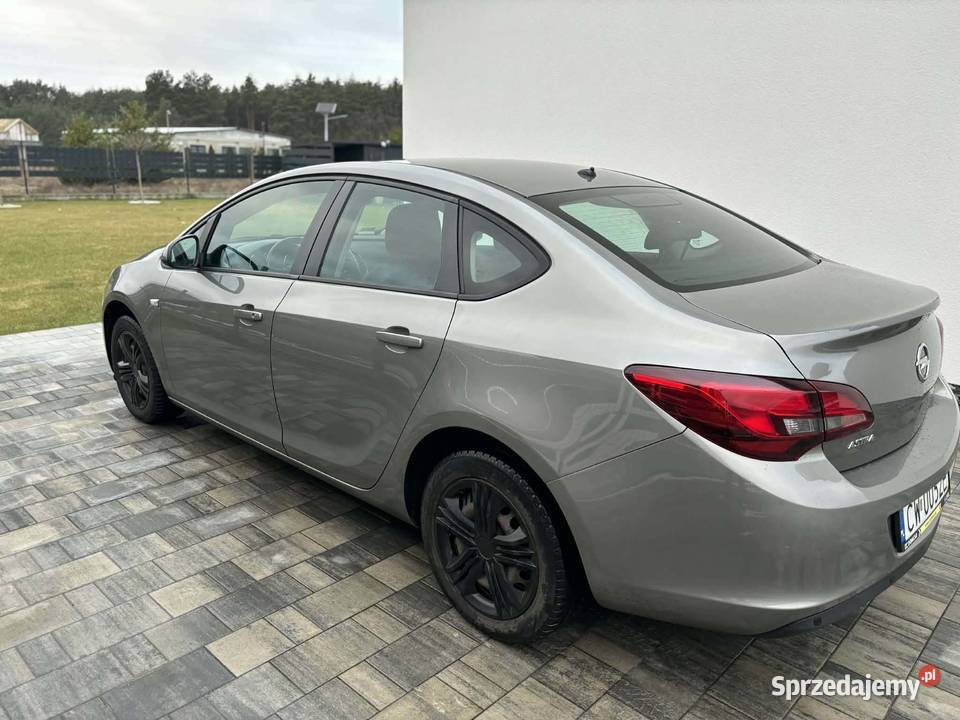 Sprzedam Opel Astra J 16 Benzyna Gaz 115 Astra Włocławek sprzedam