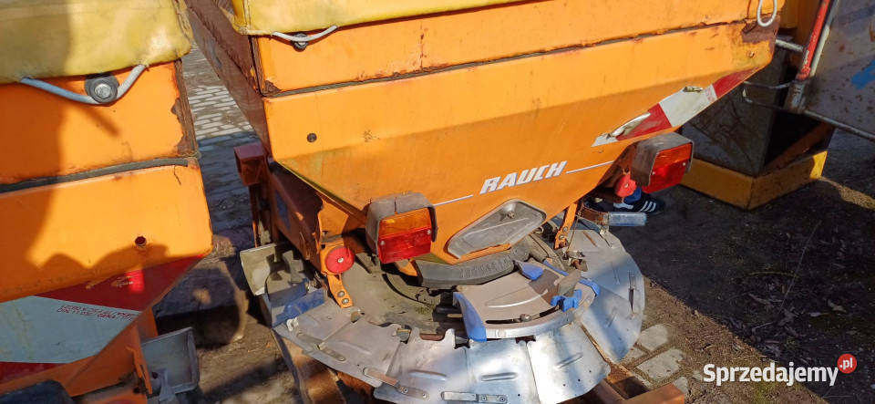 Rozsiewacz soli piasku RAUCH AXEO 21 2012 r 8 m nieuszkodzony sprzedam
