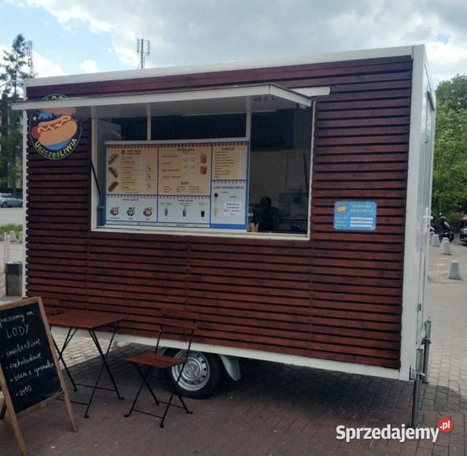 Przyczepa gastronomiczna ze sprzętami