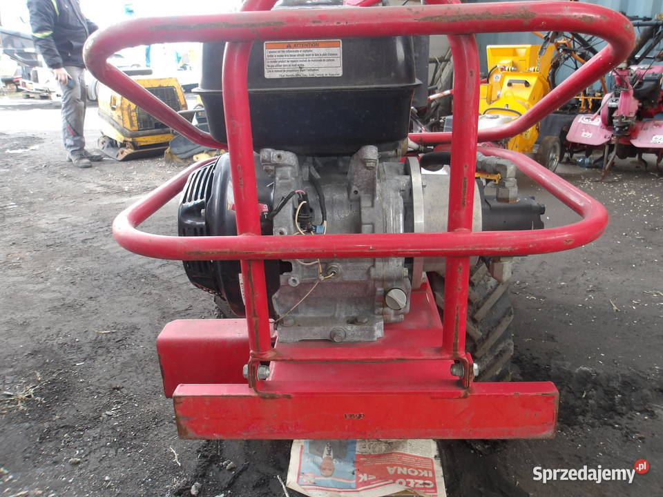 Glebogryzarka spalinowa z napędem hydraulicznym Glebogryzarki Pleszew