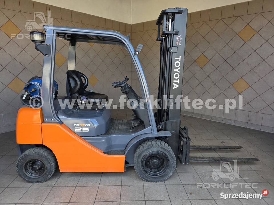 Wózek Widłowy TOYOTA 8FGF25 podnosi 3700 mm śląskie Lędziny