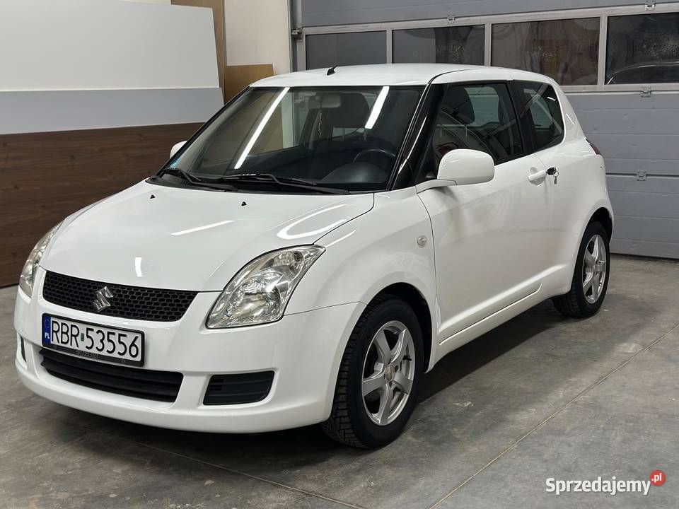 SUZUKI SWIFT 13 Benzyna 2009 sprowadzone z 129145km Haczów