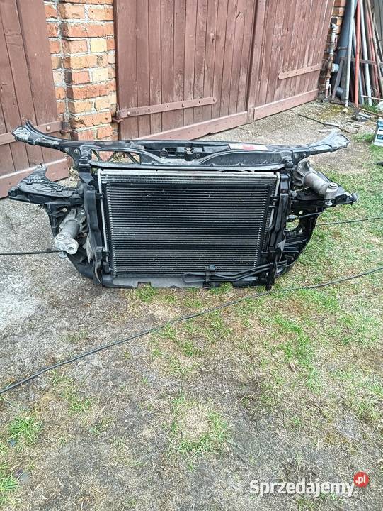 Błotnik a4 b6 s4 LY9B małysz czarny Poniec