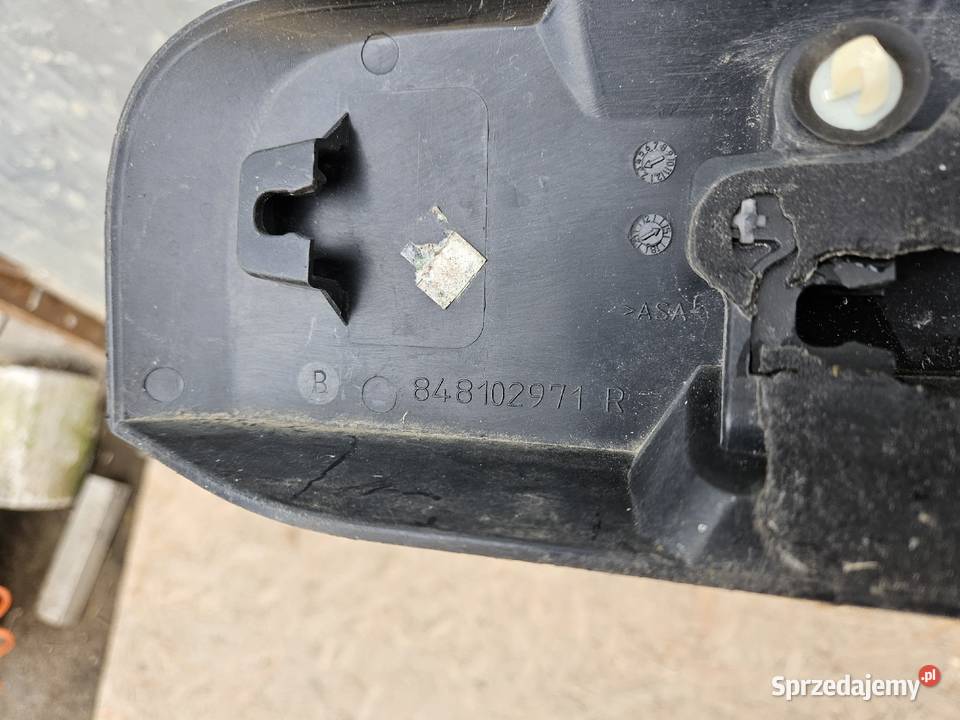 DACIA DUSTER I BLENDA LISTWA KLAPY BAGAŻNIKA TYŁ Międzychód sprzedam