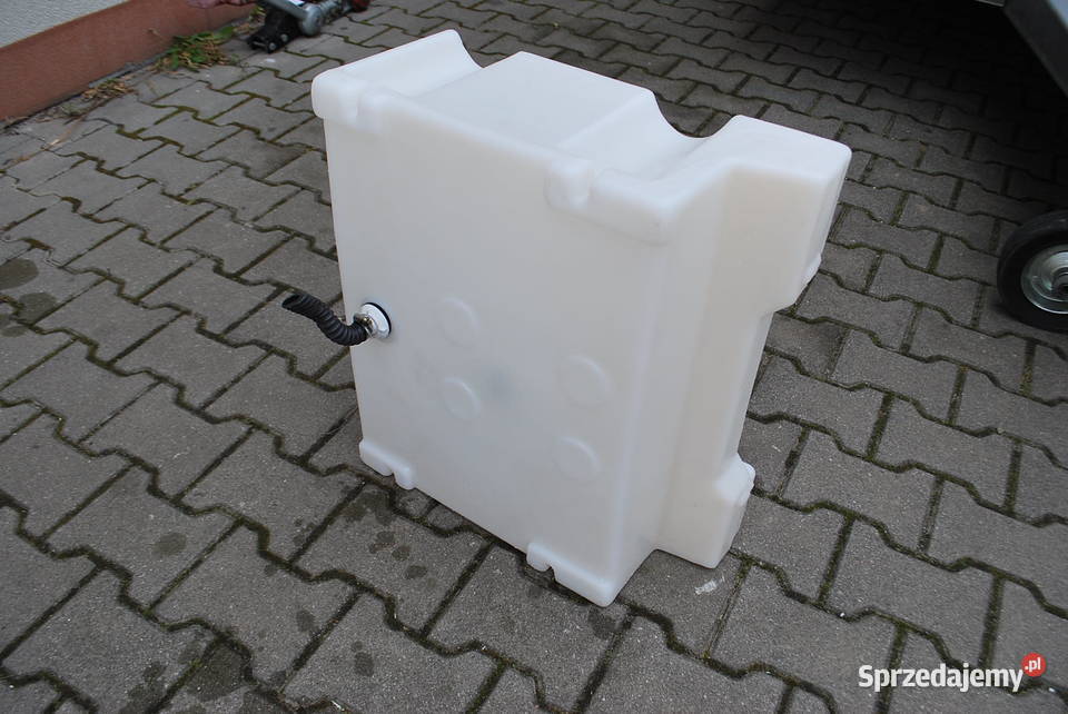 ZBIORNIK NA WODĘ Z POMPKĄ I WLEWEM Grzebowilk