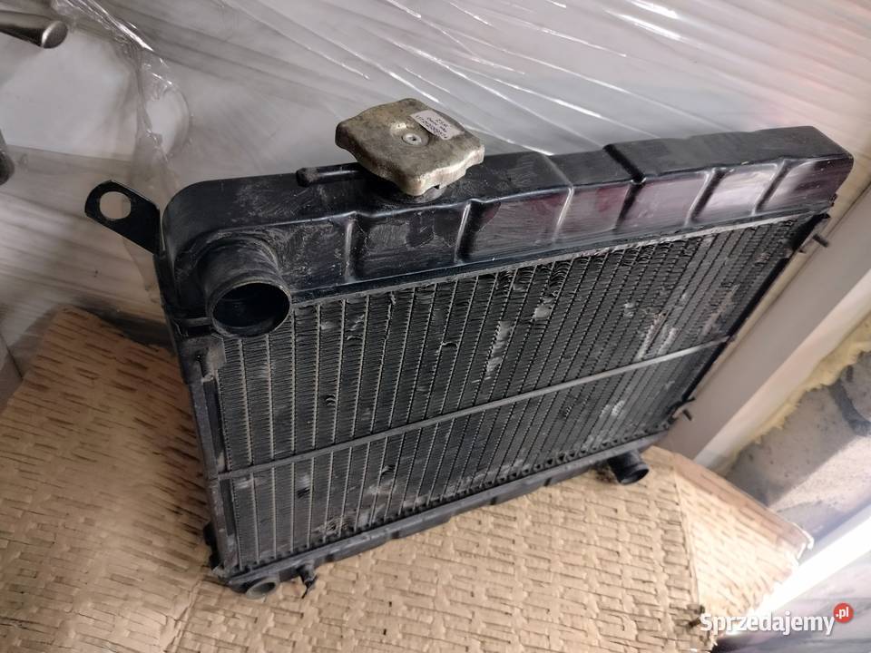Chłodnica wody płynu Fiat 125p Polonez osobowe Części samochodowe mazowieckie Zaborów
