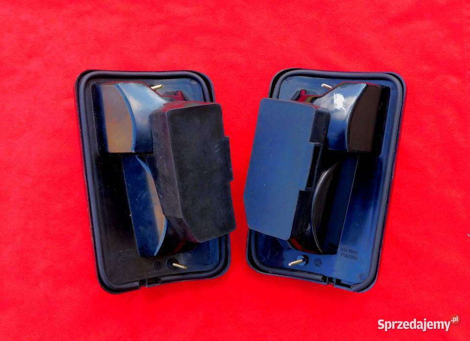 2x tylne lampy prawa lewa oryginalne Fiat 126p Tarnów
