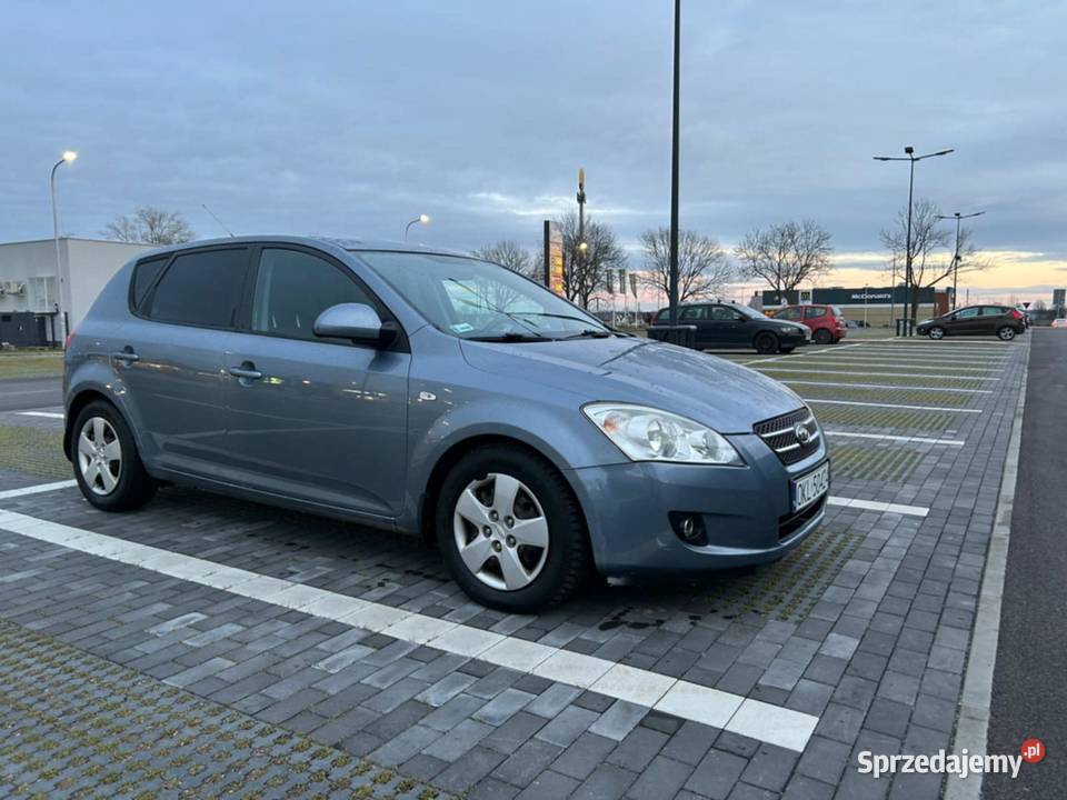 Kia Ceed 20 Diesel 140 2009 r świeżo przeglądzie Cee'd