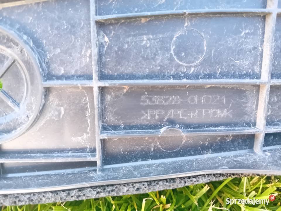 toyota AYGO II wygłuszenie błotnika Latowice sprzedam