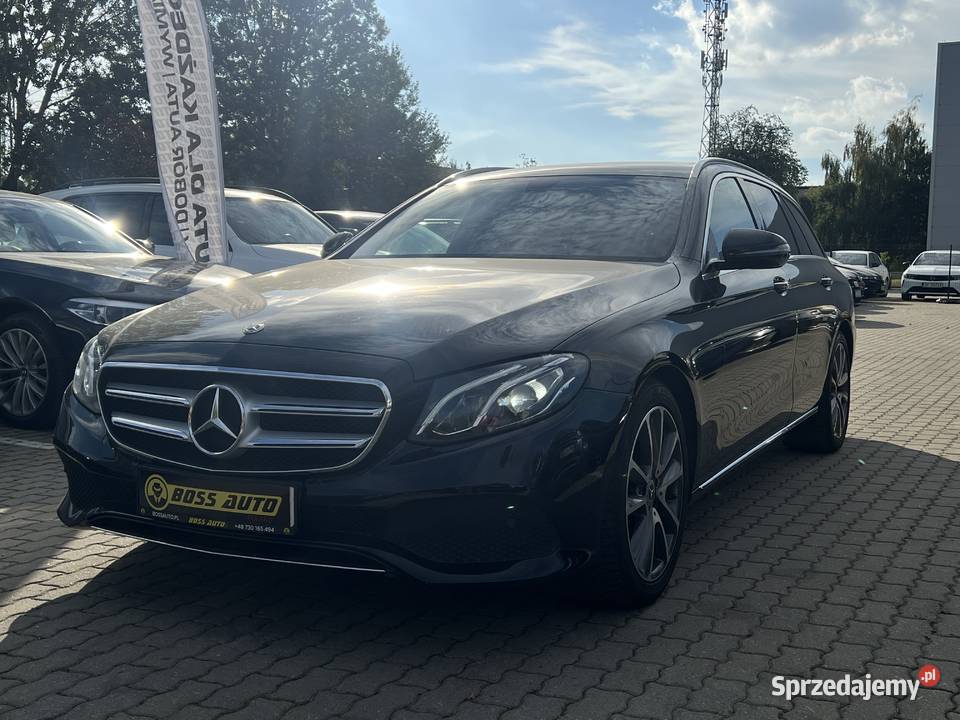 MercedesBenz E 220 2018 światła LED Warszawa