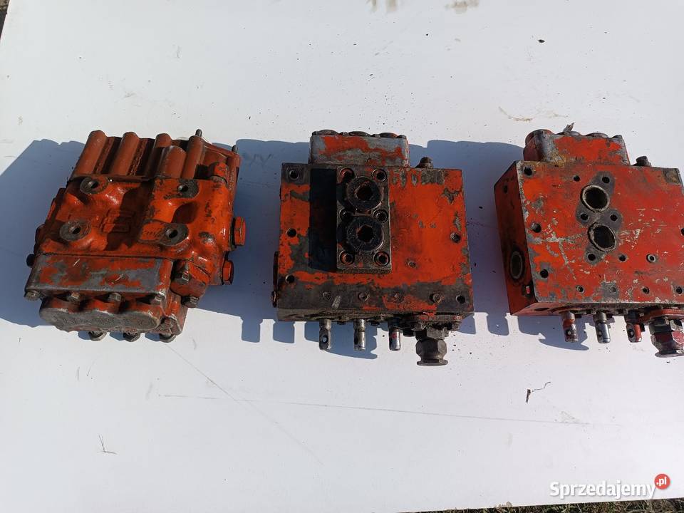 rozdzielacz hydrauliczny koparki budowlanej Jumz Błaszki