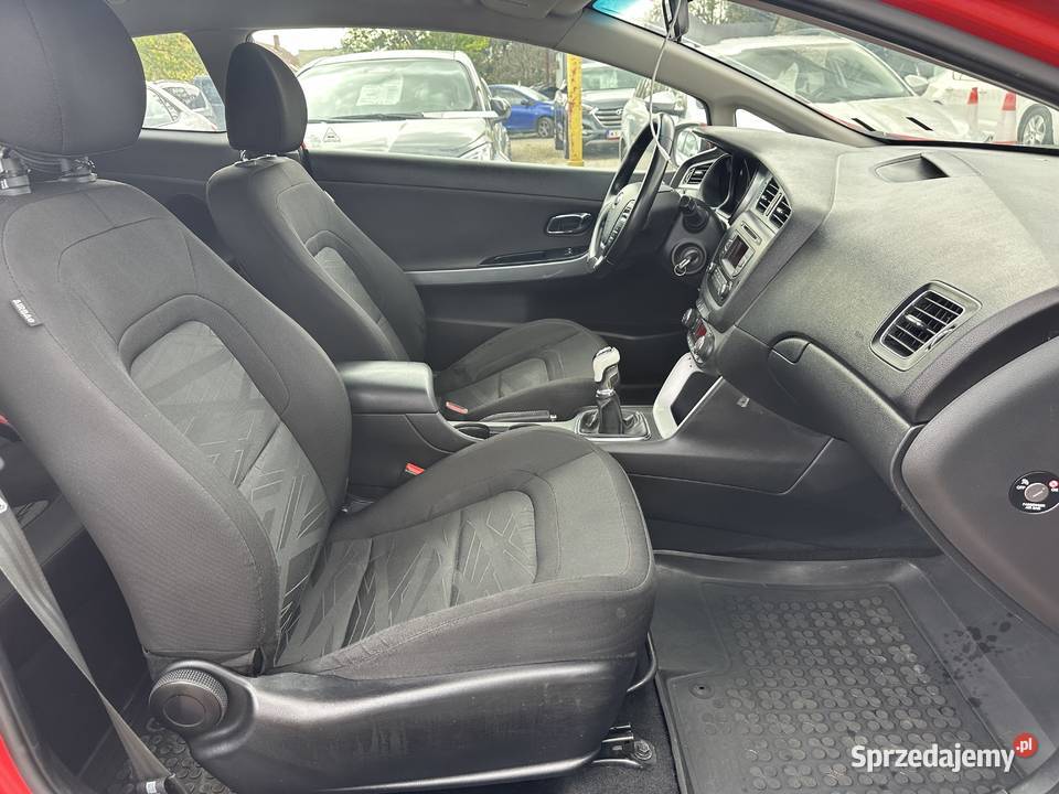 Kia Pro Ceed 14 100 benzynaSalon komputer pokładowy Procee'd Warszawa