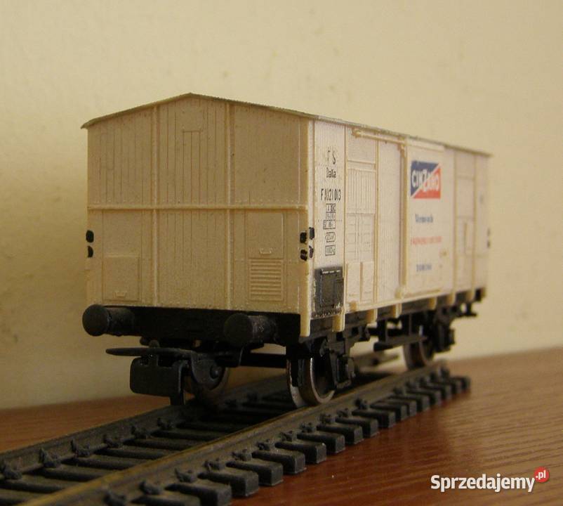 Kolejka wagon towarowy 5 H0 Piko Łódź
