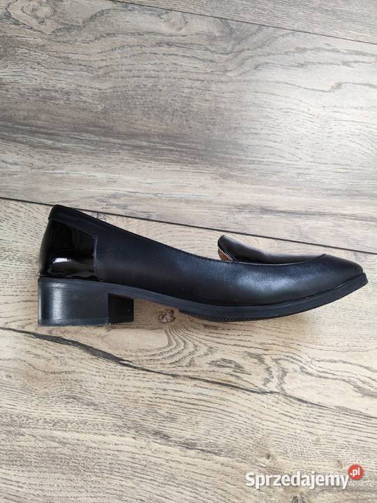 Czarne damskie Półbuty Skóra naturalna Jasło