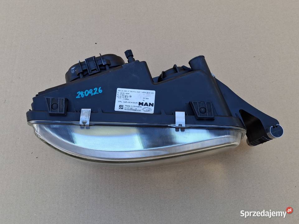 MAN TGL TGM LIONS REFLEKTOR PRAWY LAMPA PRAWA ciężarowe Lampy przednie lubuskie Bieleń