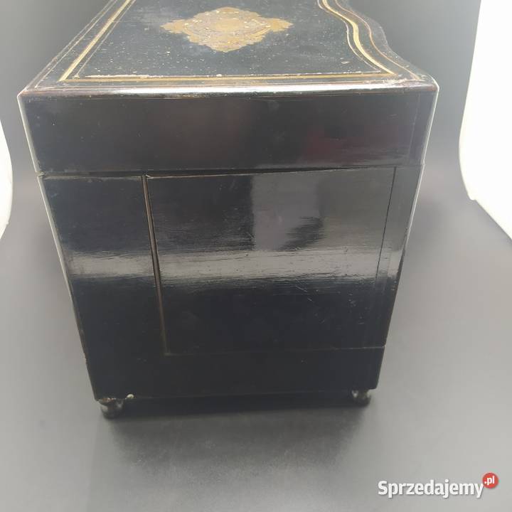 4 Karafki krysztalowe Myszyniec sprzedam