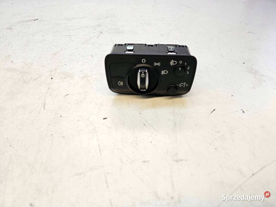 PRZEŁĄCZNIK ŚWIATEŁ AUDI A3 8V 8V0941531AF Przystajń