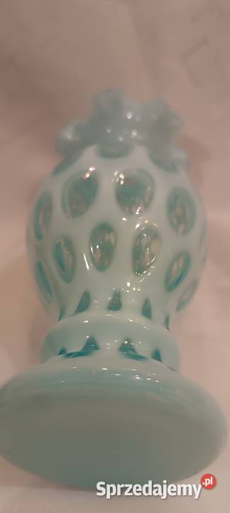 Wazon ze szkła opalescent hobnail Kraków