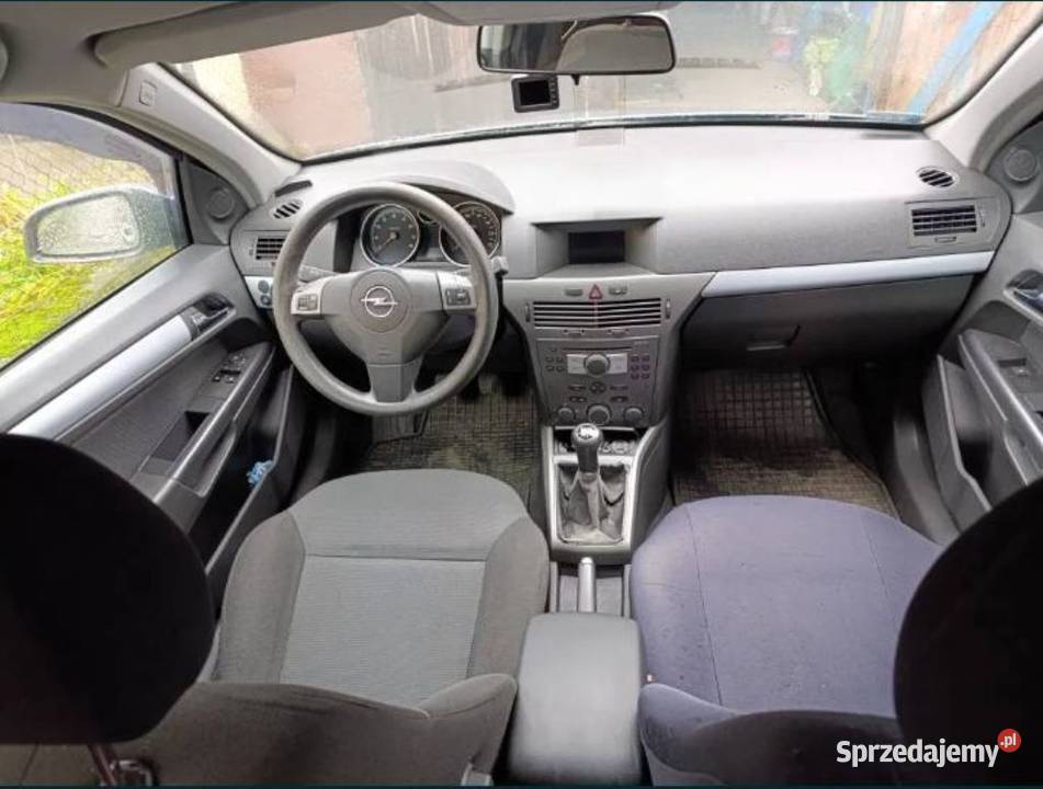 Opel Astra H kombi 18 l 125 bg centralny zamek Astra Zgierz