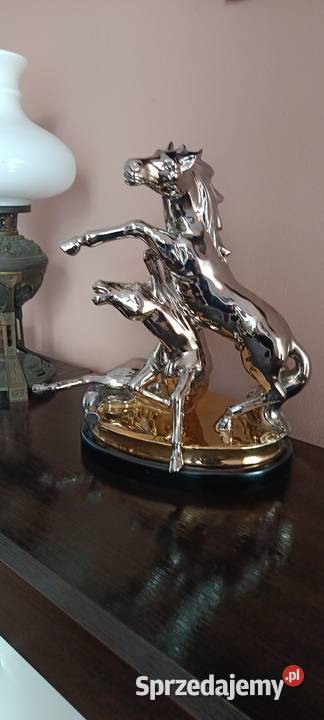 Figura porcelanowa koni sprzedam