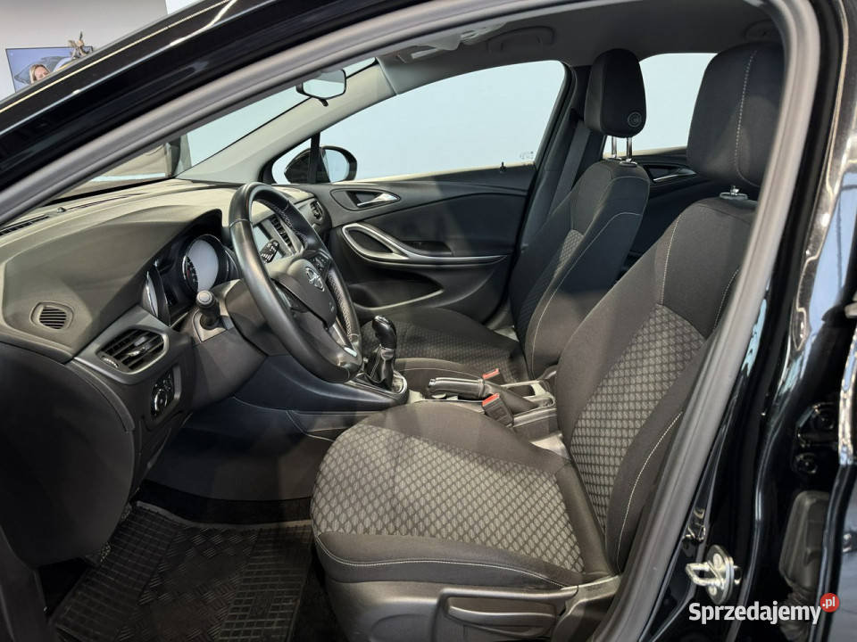 Opel Astra VAT 23 Enjoy 14 Turbo 125 M6 2017 r garażowany Myślenice