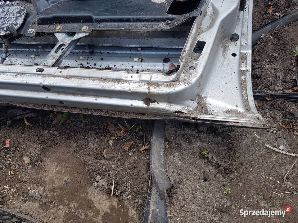 AUDI 100 C4 A61995 1994 DRZWI PRAWE PRZOD Turek sprzedam
