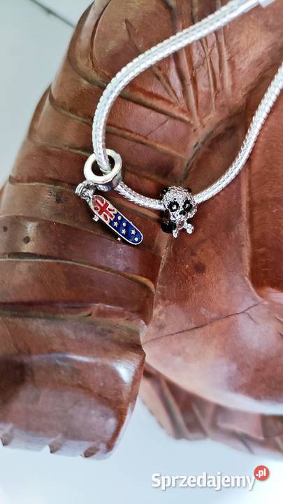 Srebrna bransoletka modułowa z zawieszkami