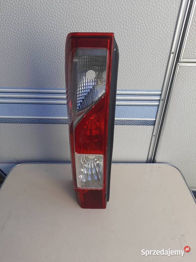 Lampa HELLA MOVANO B MASTER dolnośląskie Skokowa